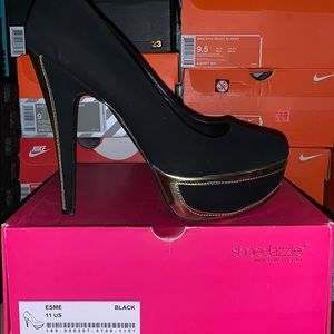 Shoe Dazzle heels size 11